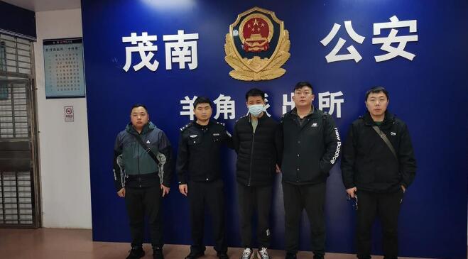 1728957000364220.jpg 1728957000364220.jpg